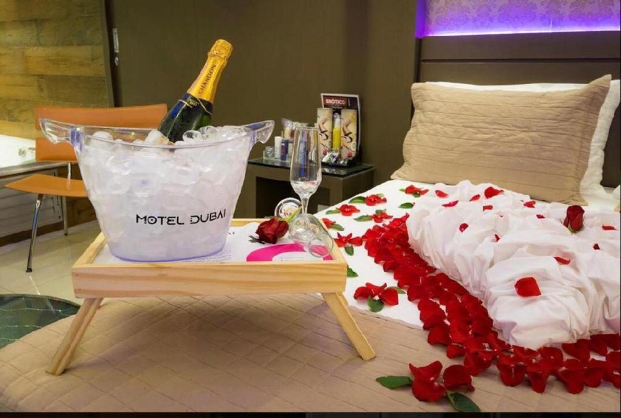 Motel Dubai Bh (Adults Only) 벨루오리존치 외부 사진