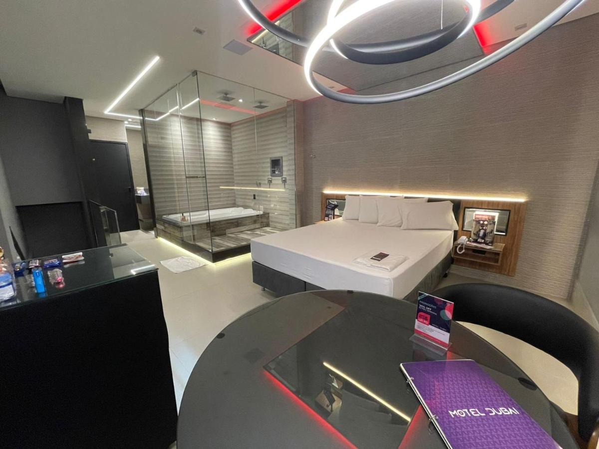 Motel Dubai Bh (Adults Only) 벨루오리존치 외부 사진